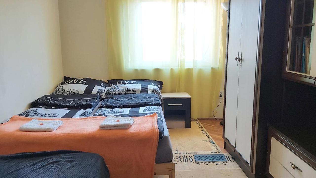 Tisza-Parti Napfeny Apartman Seghedin Exterior foto