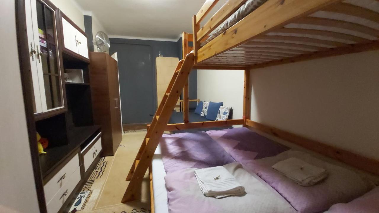 Tisza-Parti Napfeny Apartman Seghedin Exterior foto