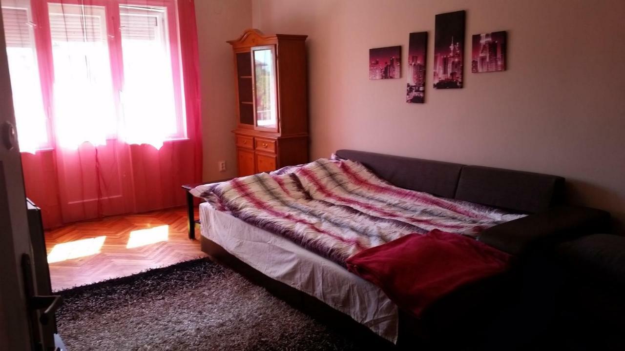 Tisza-Parti Napfeny Apartman Seghedin Exterior foto